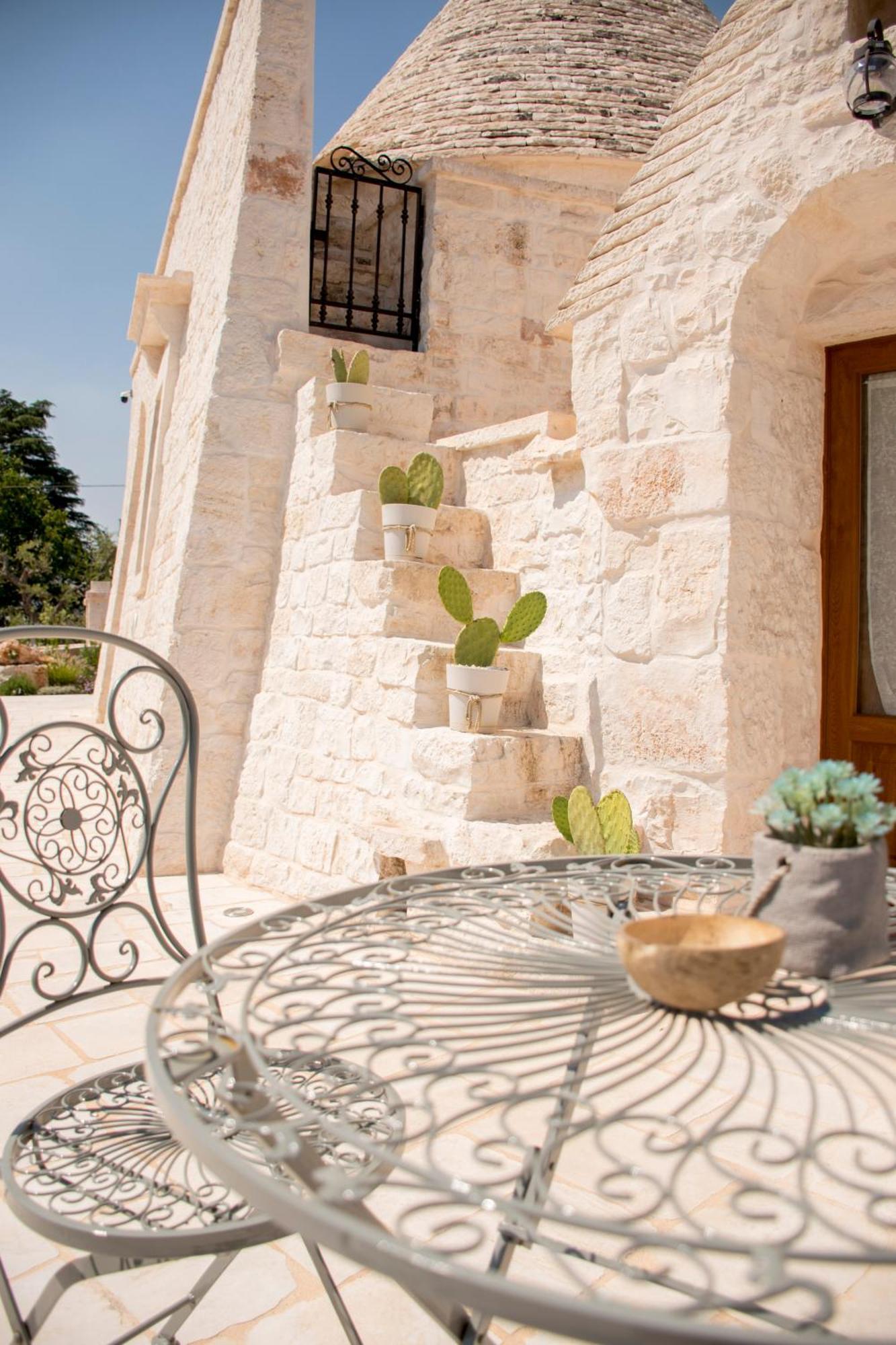 Trullo Manivida Holiday home *